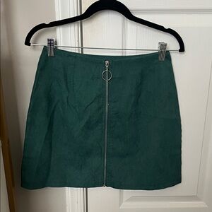 Elegant Green Zipper Skirt